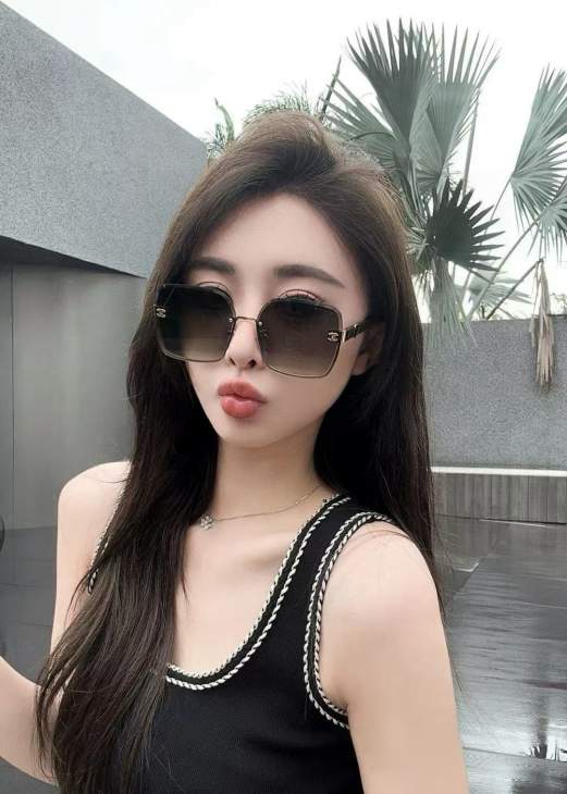 Picture of Chanel Sunglasses _SKUfw76719631fw